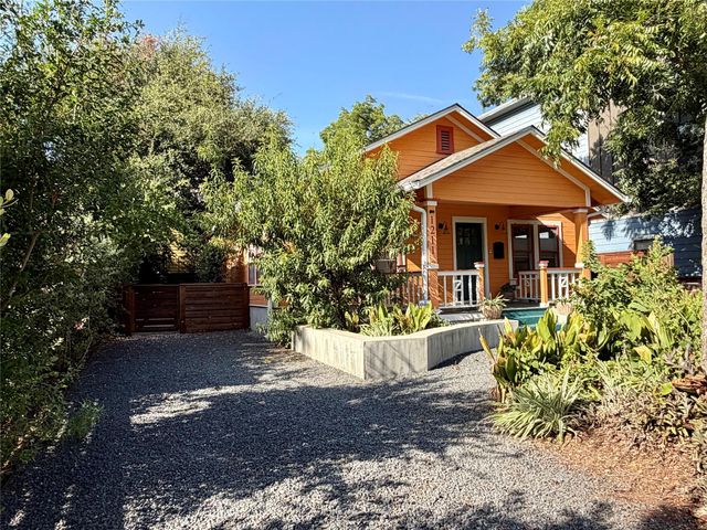 1211 E 2nd ST A, Austin, TX 78702