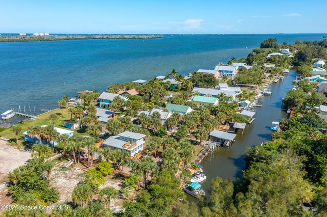 47 Vip Island B, Grant-valkaria, FL 32949
