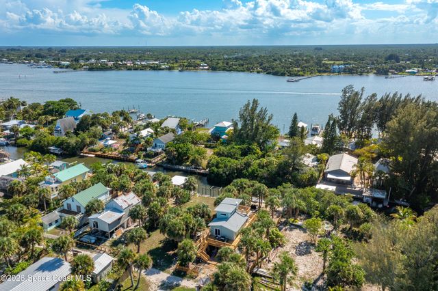47 Vip Island B, Grant-valkaria, FL 32949