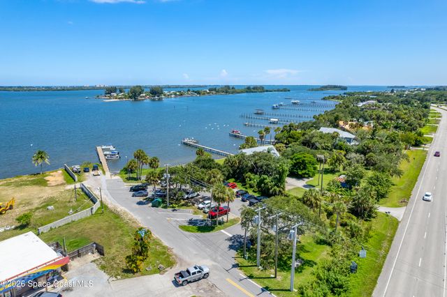 47 Vip Island B, Grant-valkaria, FL 32949