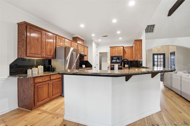 11541 S 66th East Avenue, Bixby, OK 74008