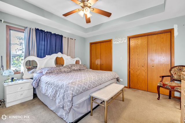 8619 Linder Avenue, Burbank, IL 60459