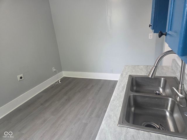 651 Division Street, Indianapolis, IN 46221