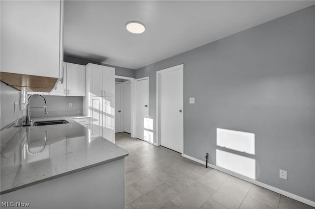 12316 Upper Sunset Drive, Garfield Heights, OH 44125