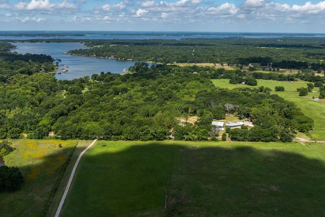 7929 Clear Creek Road, Mabank, TX 75156