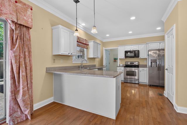108 Duncan Avenue, Paris, KY 40361