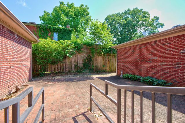 108 Duncan Avenue, Paris, KY 40361