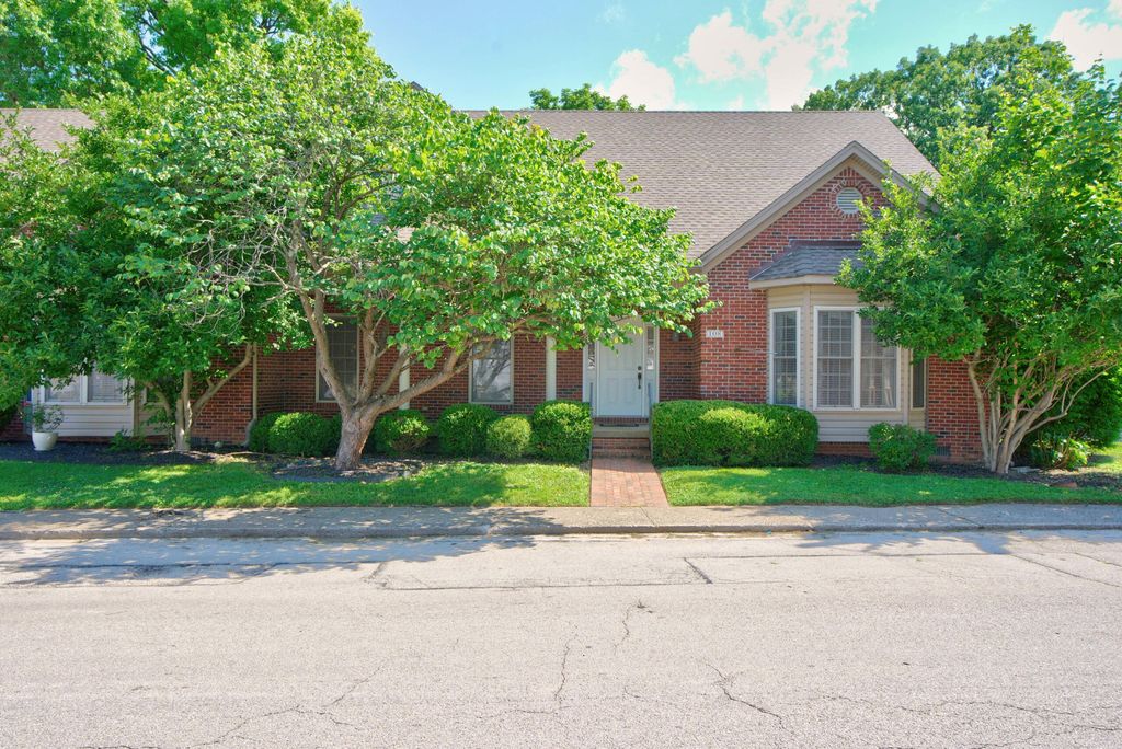 108 Duncan Avenue, Paris, KY 40361