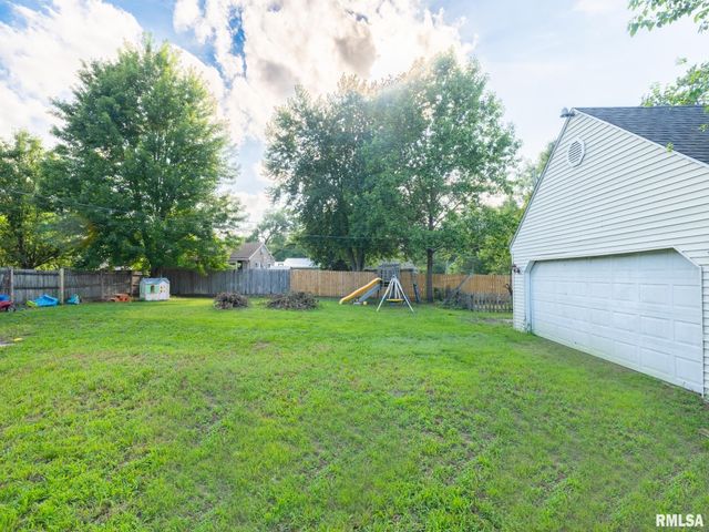 241 COOPER Street, Pekin, IL 61554