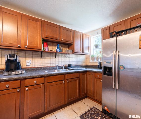 241 COOPER Street, Pekin, IL 61554