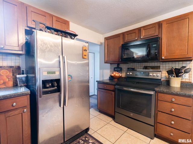 241 COOPER Street, Pekin, IL 61554
