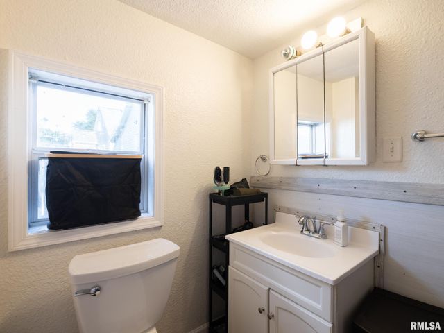 241 COOPER Street, Pekin, IL 61554