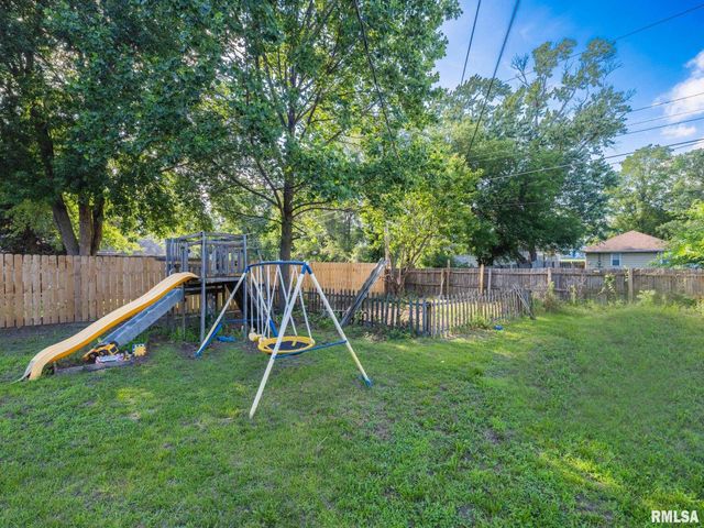 241 COOPER Street, Pekin, IL 61554