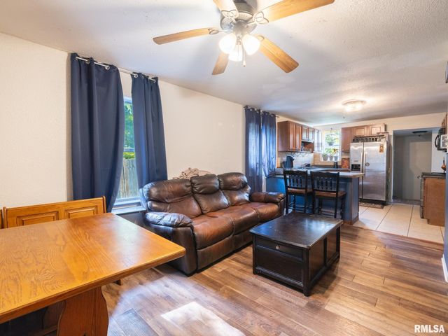 241 COOPER Street, Pekin, IL 61554
