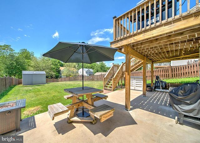 351 CHERRY ST, Pennsburg, PA 18073