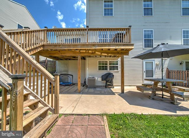 351 CHERRY ST, Pennsburg, PA 18073
