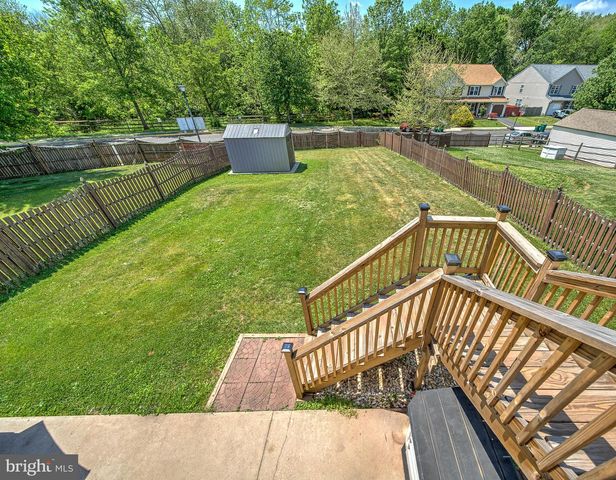 351 CHERRY ST, Pennsburg, PA 18073