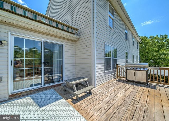 351 CHERRY ST, Pennsburg, PA 18073