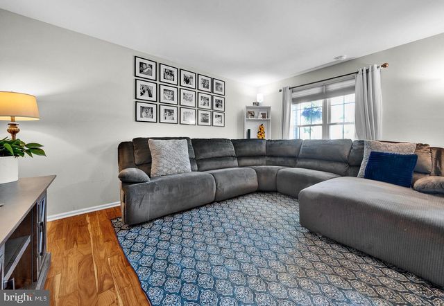 351 CHERRY ST, Pennsburg, PA 18073