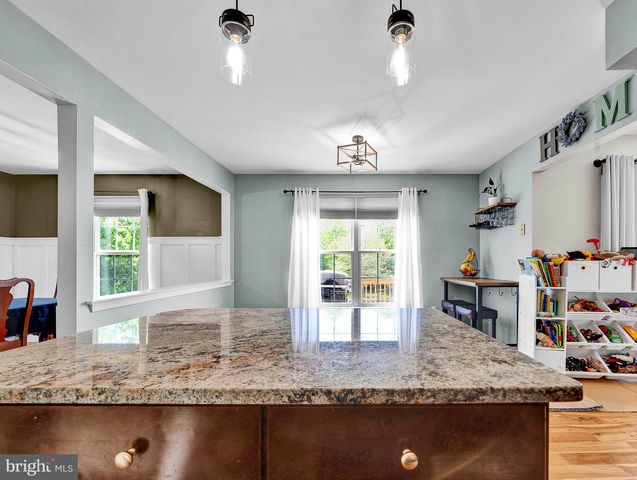 351 CHERRY ST, Pennsburg, PA 18073