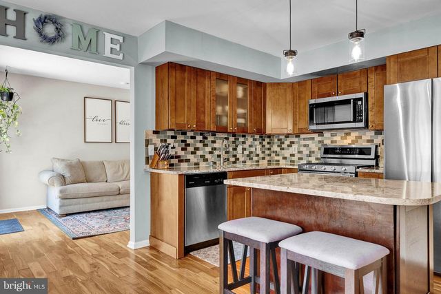 351 CHERRY ST, Pennsburg, PA 18073