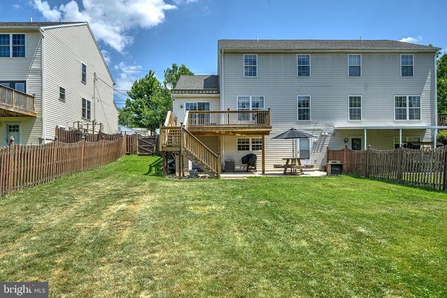 351 CHERRY ST, Pennsburg, PA 18073
