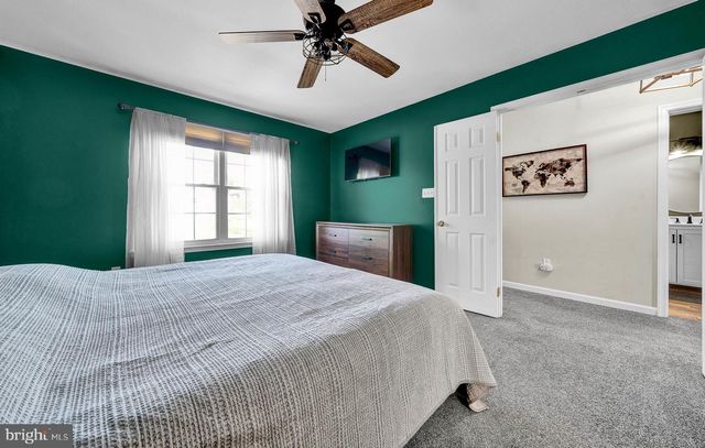 351 CHERRY ST, Pennsburg, PA 18073
