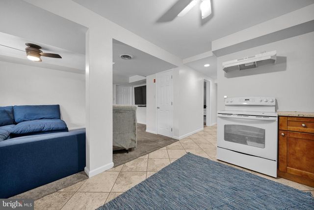 351 CHERRY ST, Pennsburg, PA 18073