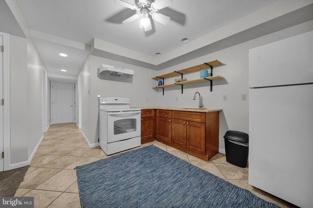 351 CHERRY ST, Pennsburg, PA 18073