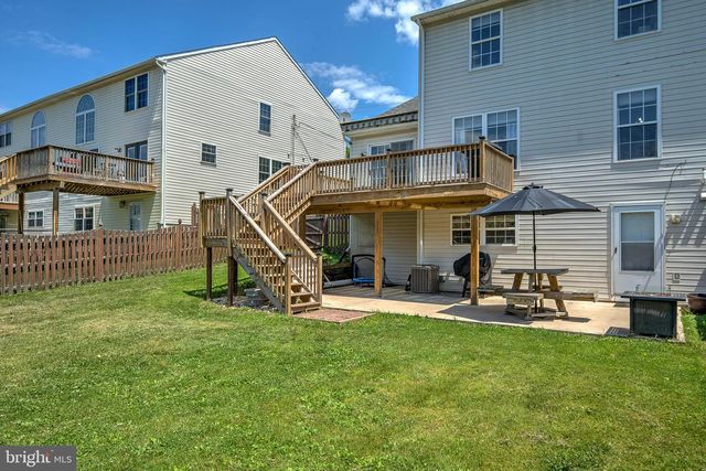 351 CHERRY ST, Pennsburg, PA 18073