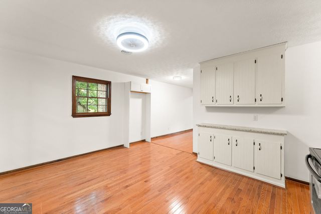 195 Golden Avenue, Dahlonega, GA 30533