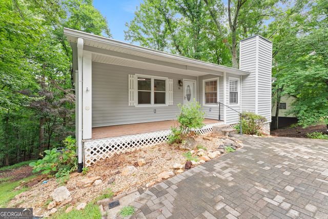 195 Golden Avenue, Dahlonega, GA 30533