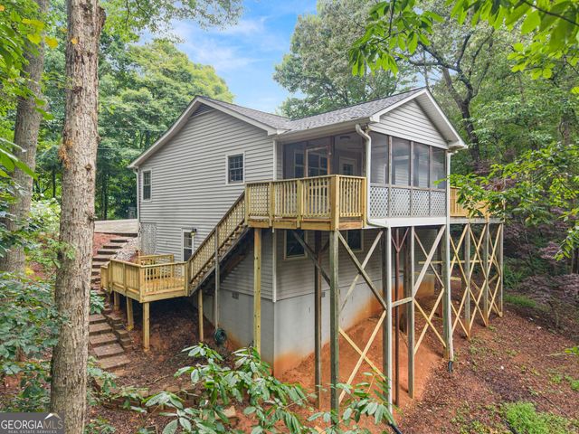 195 Golden Avenue, Dahlonega, GA 30533
