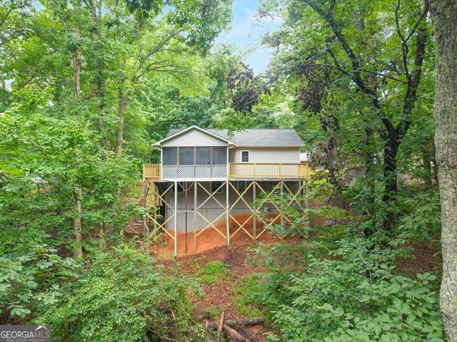195 Golden Avenue, Dahlonega, GA 30533