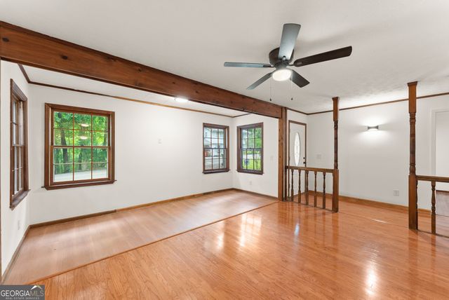 195 Golden Avenue, Dahlonega, GA 30533