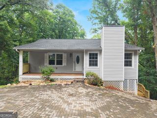 195 Golden Avenue, Dahlonega, GA 30533