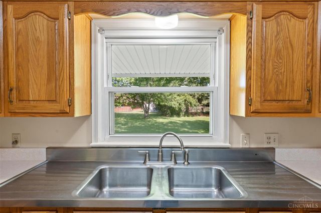 557 Prairie Avenue, Wilmington, OH 45177