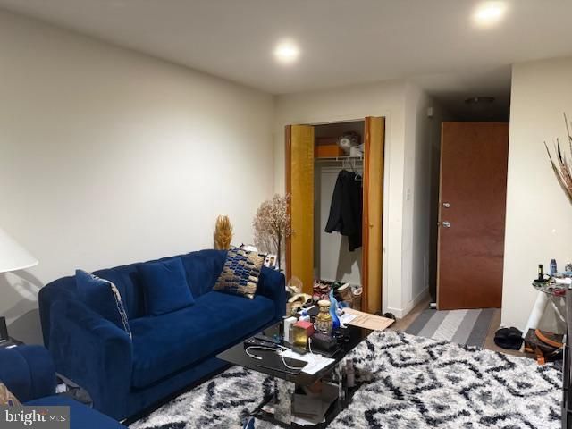 7321 SANDERLING PL, Philadelphia, PA 19153