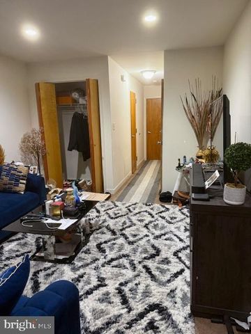 7321 SANDERLING PL, Philadelphia, PA 19153