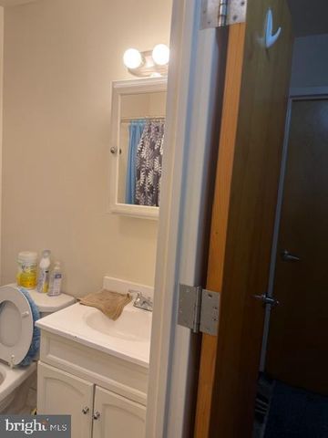 7321 SANDERLING PL, Philadelphia, PA 19153