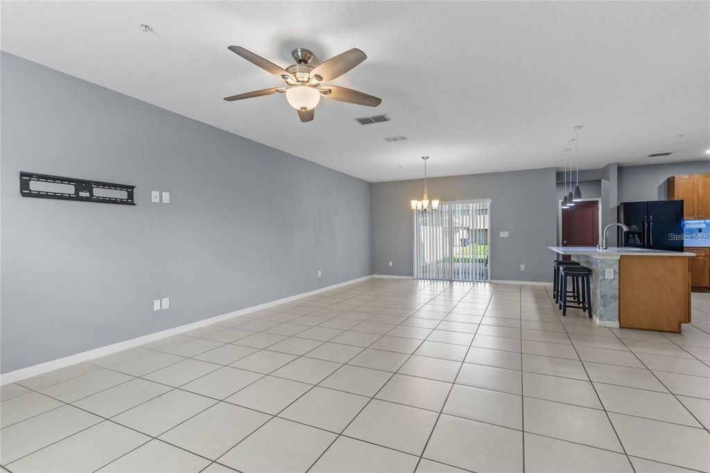 Image 8 of property listing at 4805 APPLE BLOSSOM LANE, St Cloud, FL 34771