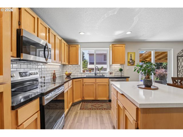15029 Ne 69TH St, Vancouver, WA 98682