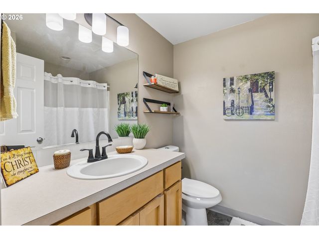 15029 Ne 69TH St, Vancouver, WA 98682