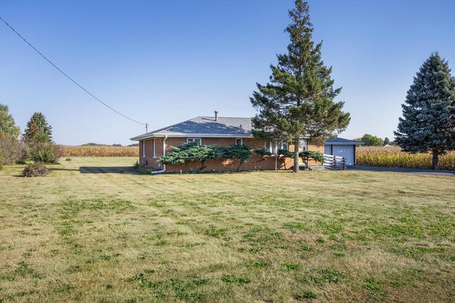 1008 W B R Townline Road, Beloit, WI 53511