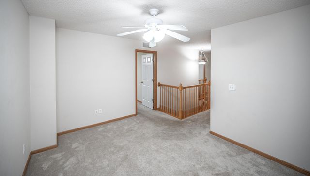 11151 204th Street W 309, Lakeville, MN 55044