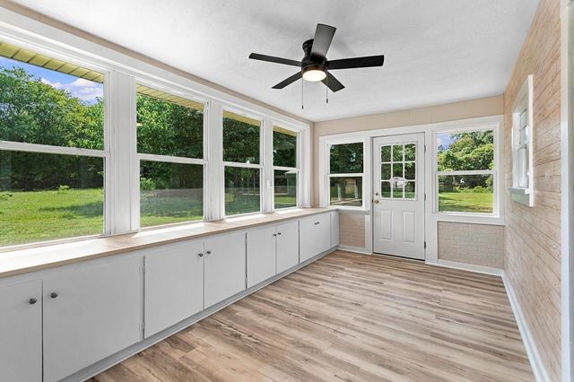 1564 U.S. 60, Ledbetter, KY 42058