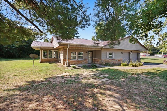 1564 U.S. 60, Ledbetter, KY 42058