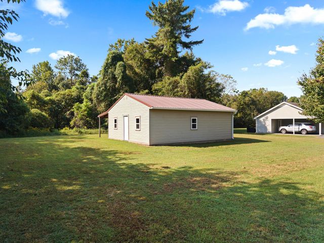 1564 U.S. 60, Ledbetter, KY 42058