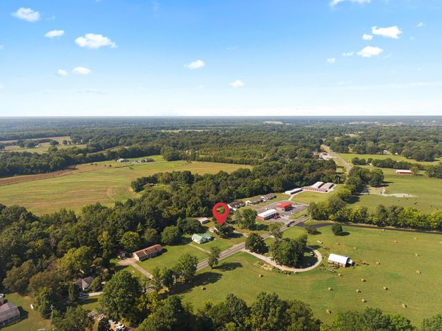1564 U.S. 60, Ledbetter, KY 42058