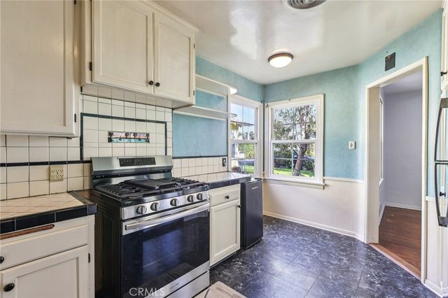 6539 Blucher Avenue, Van Nuys, CA 91406